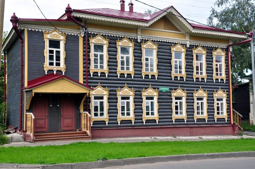 Отреставрированный дом в Томске