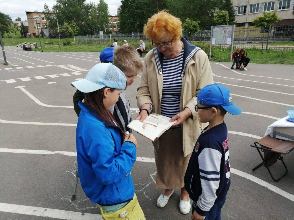 Ольга Гаврилова с детьми
