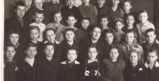 5-й класс Гатчинской железнодорожной школы №13, 1947 год