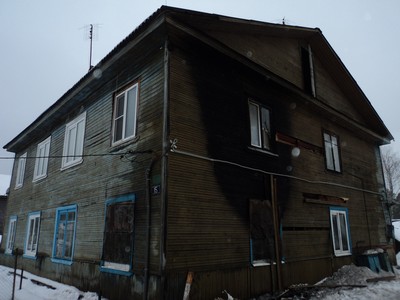 Дом после пожара в Вырице