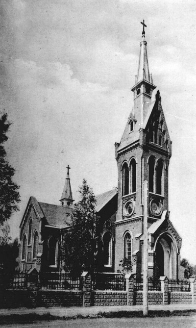 Католический собор в Гатчине. Фото начала XX века