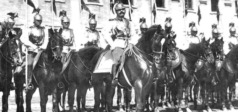 Кирасиры перед парадом в честь 200-летнего юбилея полка. Гатчина, 26.07.1904 г.