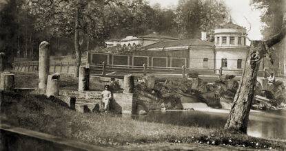 «Руина» на реке Колпанка, рядом с императорским Птичником. Фотография 1890-х годов