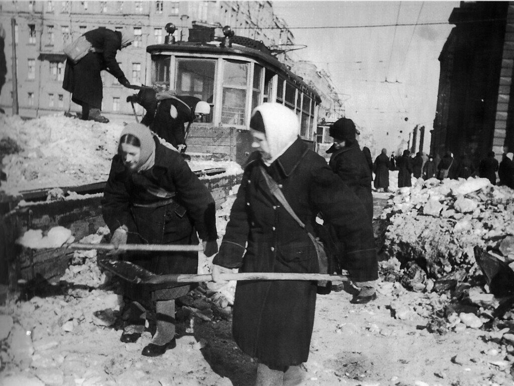 Субботник в блокадном Ленинграде