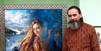 Валерий Третьяк на фоне своей картины «За пределами двойственности»