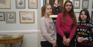 Девочки и Пушкин