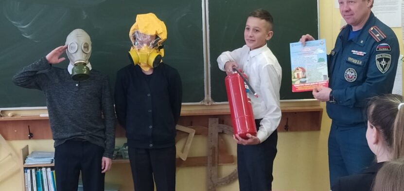 Пожбезопасность в Вырицкой школе