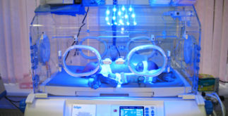 Инкубатор для недоношенных младенцев